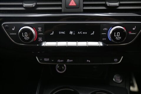 Audi A4 AVANT TFSI S LINE BLACK EDITION 17