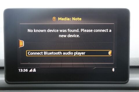 Audi A4 AVANT TFSI S LINE BLACK EDITION 15