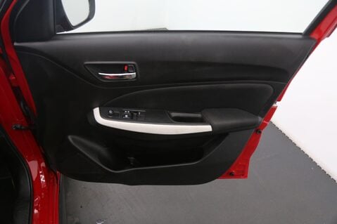 Suzuki Swift ATTITUDE DUALJET 17