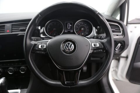 Volkswagen Golf GT EDITION TSI EVO DSG 10