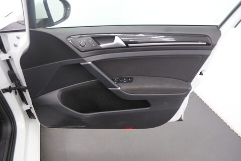 Volkswagen Golf GT EDITION TSI EVO DSG 19