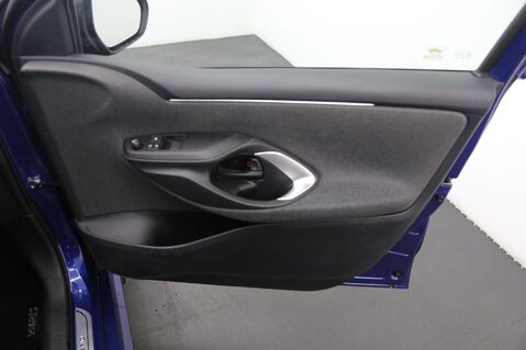 Toyota Yaris ICON 20