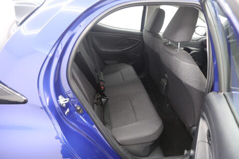 Toyota Yaris ICON 24