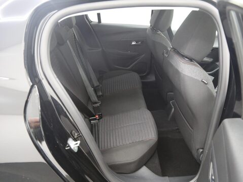 Peugeot 208 PURETECH ACTIVE PREMIUM PLUS S/S 23