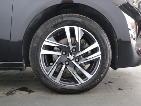 Peugeot 208 PURETECH ACTIVE PREMIUM PLUS S/S 27