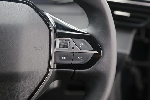 Peugeot 208 PURETECH ACTIVE PREMIUM PLUS S/S 12