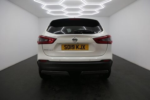 Nissan Qashqai DIG-T N-CONNECTA DCT 6