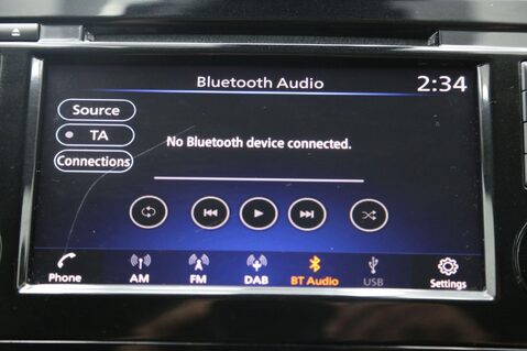 Nissan Qashqai DIG-T N-CONNECTA DCT 17