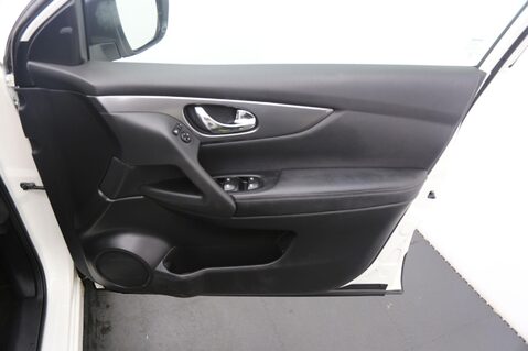 Nissan Qashqai DIG-T N-CONNECTA DCT 20