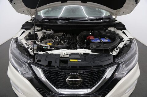Nissan Qashqai DIG-T N-CONNECTA DCT 28