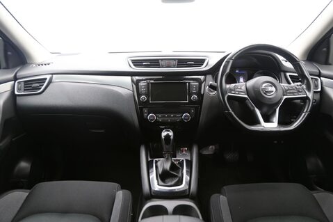 Nissan Qashqai DIG-T N-CONNECTA DCT 9