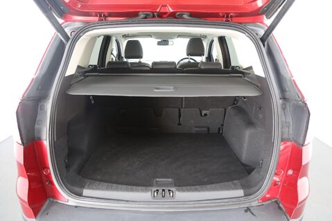 Ford Kuga ST-LINE X 27