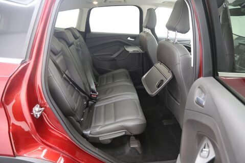 Ford Kuga ST-LINE X 23