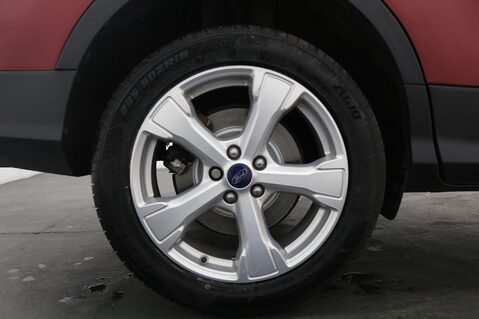 Ford Kuga ST-LINE X 29