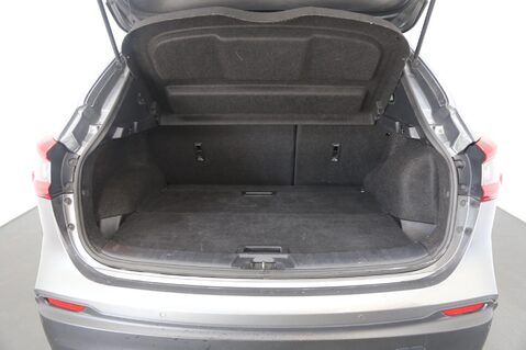 Nissan Qashqai DIG-T N-CONNECTA 26