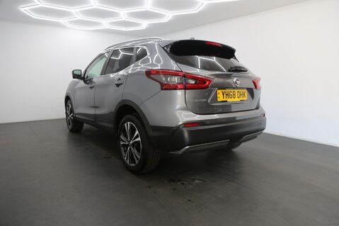 Nissan Qashqai DIG-T N-CONNECTA 7