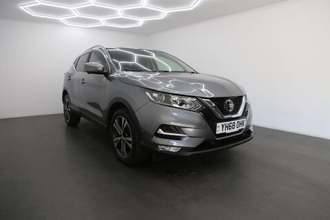 Nissan Qashqai DIG-T N-CONNECTA 1