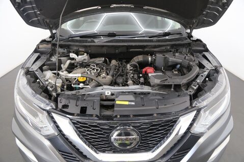 Nissan Qashqai DIG-T N-CONNECTA 28