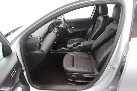 Mercedes-Benz A Class A 200 SPORT 23