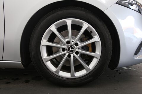 Mercedes-Benz A Class A 200 SPORT 26