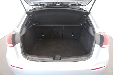 Mercedes-Benz A Class A 200 SPORT 25