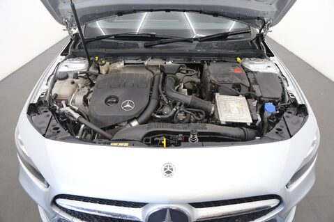 Mercedes-Benz A Class A 200 SPORT 27