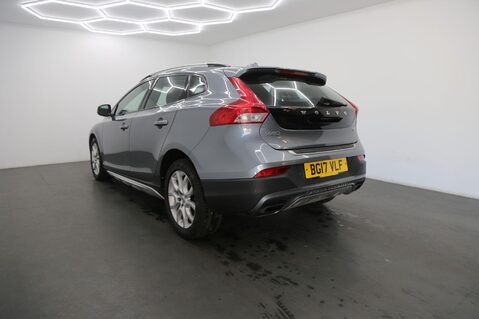 Volvo V40 T3 CROSS COUNTRY PRO 7