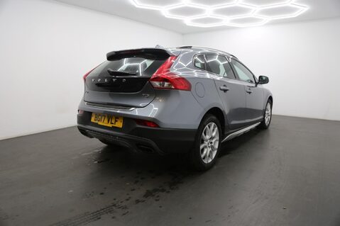 Volvo V40 T3 CROSS COUNTRY PRO 5