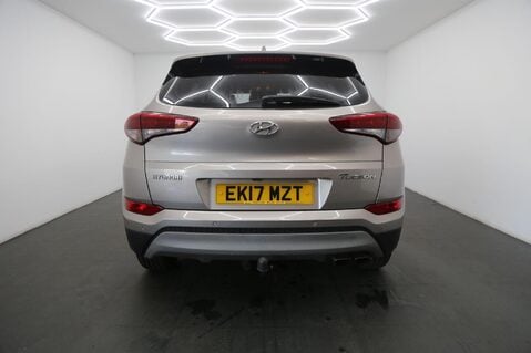 Hyundai TUCSON CRDI SE NAV BLUE DRIVE 6