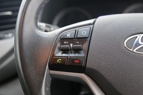 Hyundai TUCSON CRDI SE NAV BLUE DRIVE 11