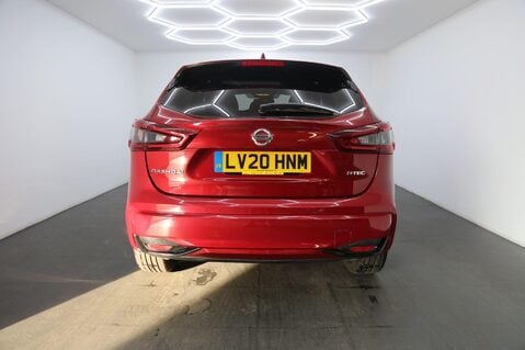 Nissan Qashqai DIG-T N-TEC DCT 6