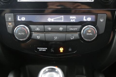 Nissan Qashqai DIG-T N-TEC DCT 17