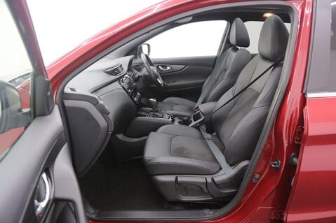 Nissan Qashqai DIG-T N-TEC DCT 22
