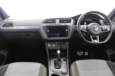 Volkswagen Tiguan R-LINE TDI 4MOTION DSG 9
