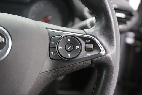Vauxhall Crossland SRI NAV 12