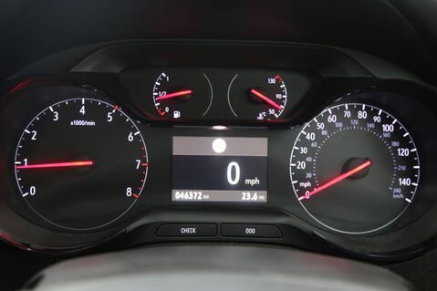 Vauxhall Crossland SRI NAV 14