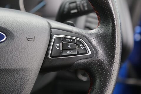 Ford Ecosport ST-LINE 12