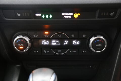 Mazda 3 SE-L NAV 17