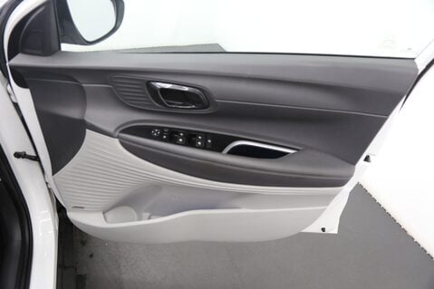 Hyundai BAYON T-GDI ULTIMATE 21