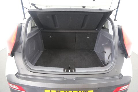 Hyundai BAYON T-GDI ULTIMATE 27
