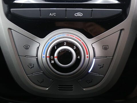 Hyundai ix20 MPI SE NAV 20