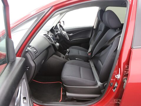 Hyundai ix20 MPI SE NAV 25