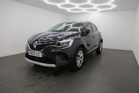 Renault Captur ICONIC TCE 3