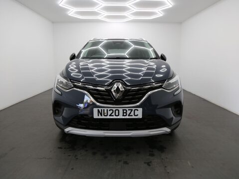 Renault Captur ICONIC TCE 2