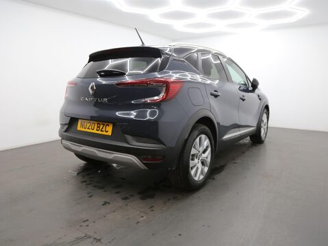 Renault Captur ICONIC TCE 5