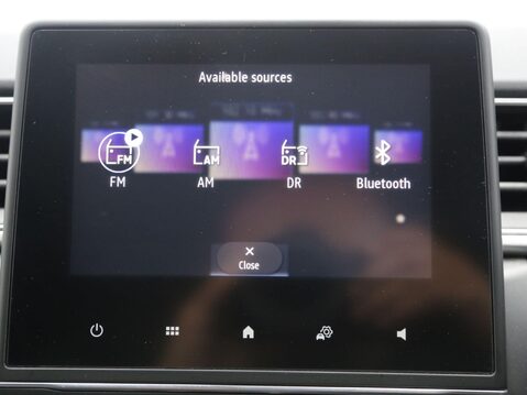 Renault Captur ICONIC TCE 15