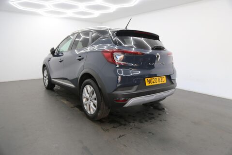 Renault Captur ICONIC TCE 7