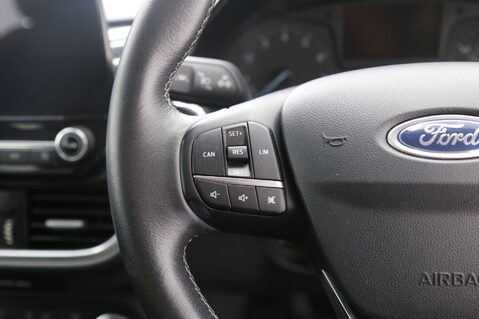 Ford Fiesta ZETEC 11