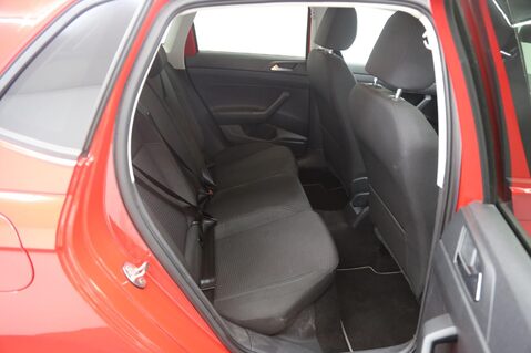 Volkswagen Polo MATCH TSI 23