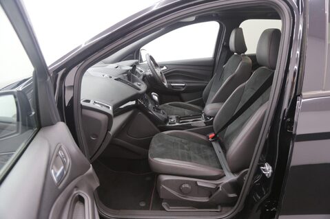 Ford Kuga ST-LINE EDITION TDCI 23